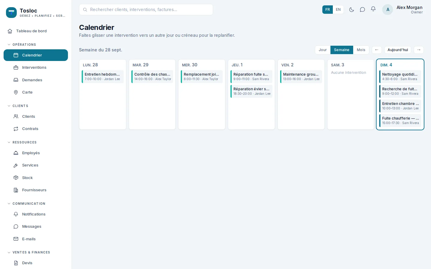 Calendrier hebdomadaire avec interventions et techniciens affectés.